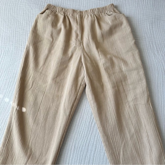 Vintage minimalist relaxed beige pants - Picture 2 of 5